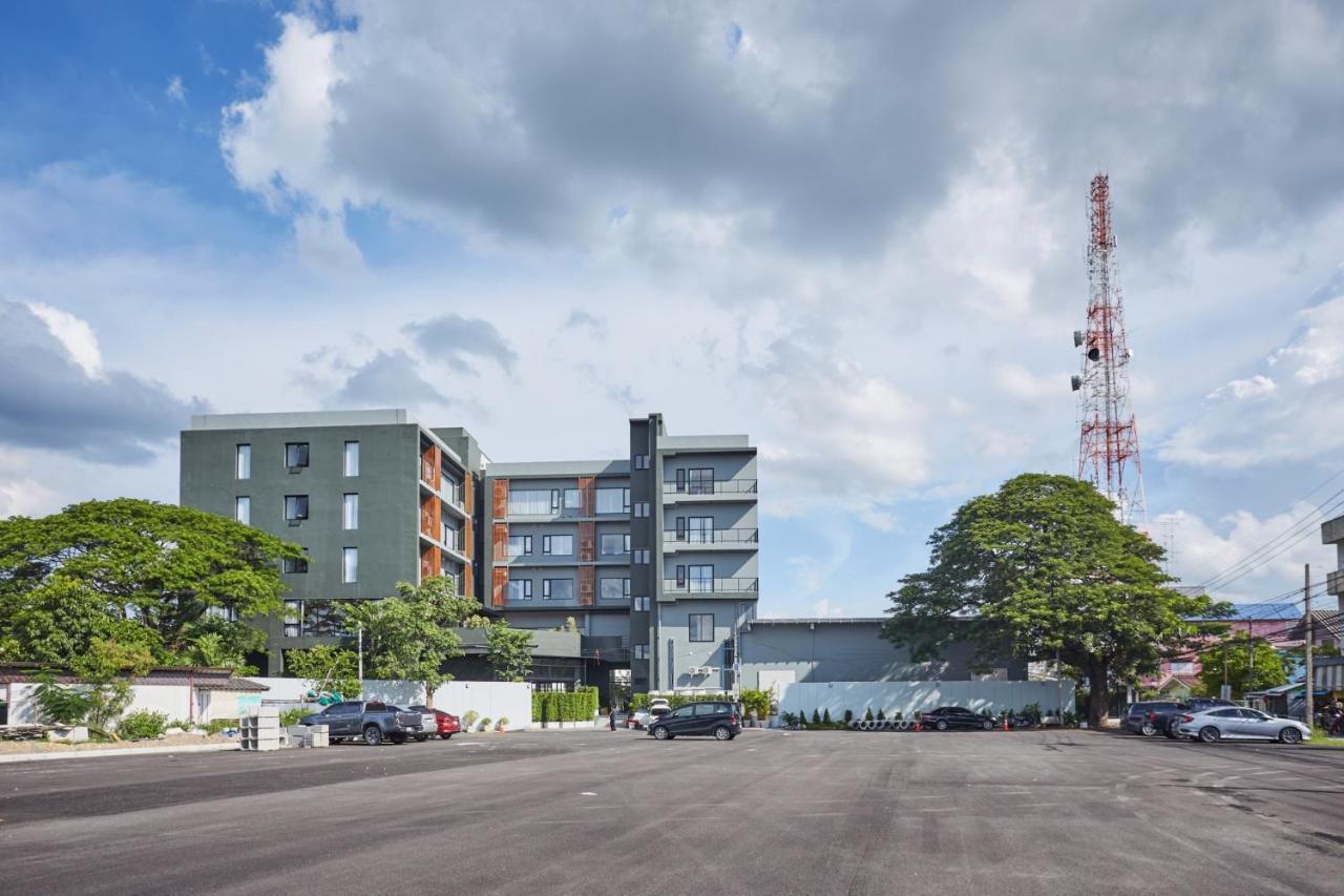 Centara Life Wisma Hotel Ratchaburi エクステリア 写真